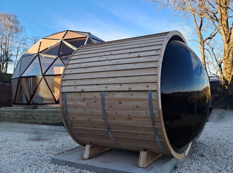 sauna tonneau caldarii en bois