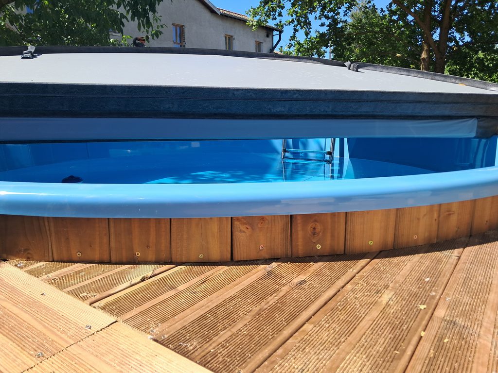 micropscine JAZZII POOL Caldarii installé dans le Rhône